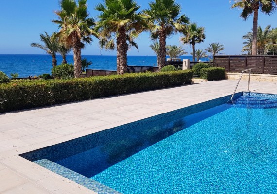 Villa On The Beach Limassol 